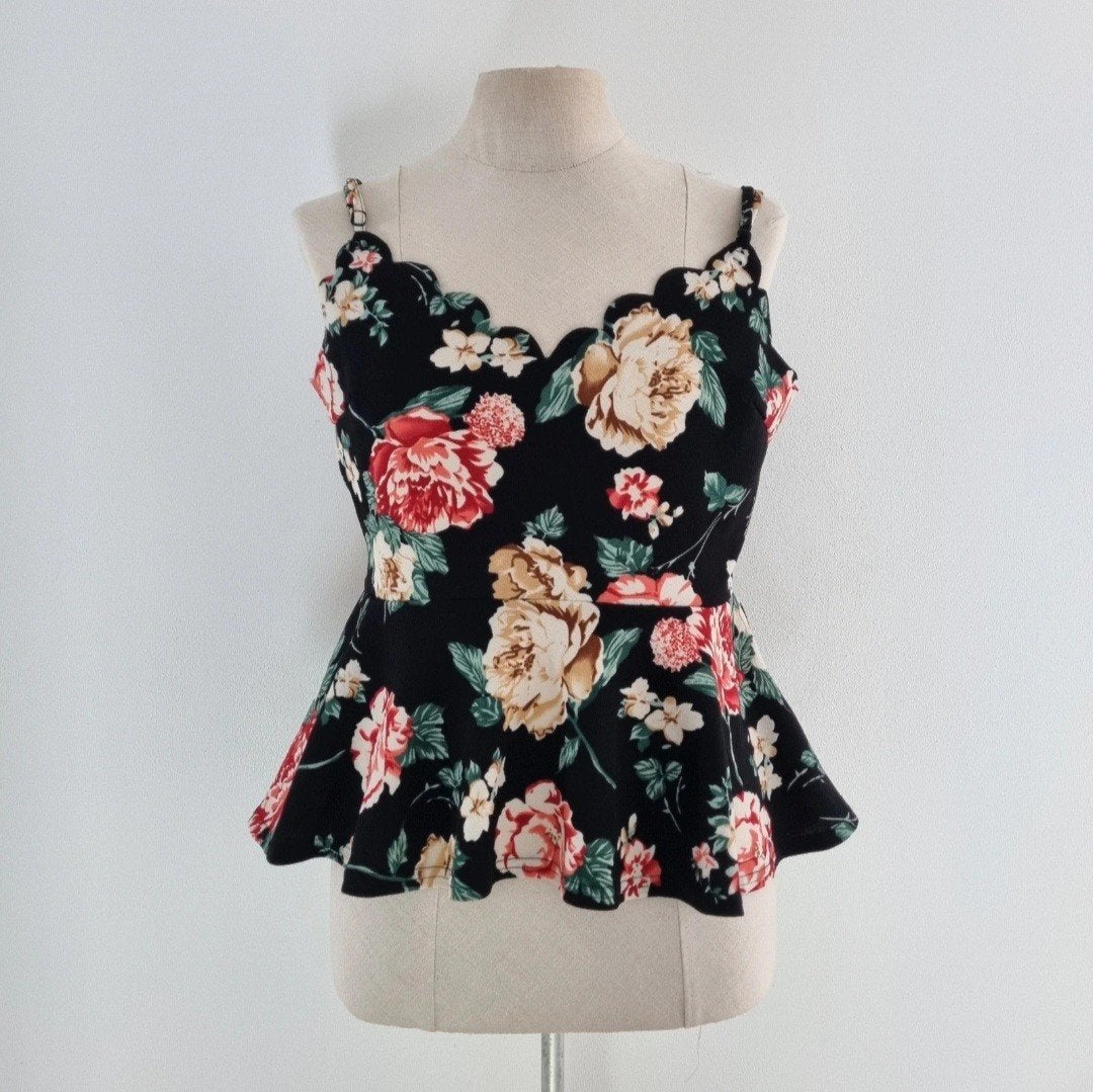 Bloemen top met geschulpte v hals peplum hemdje flowers maat, Ophalen of Verzenden, Zo goed als nieuw, Maat 38/40 (M), Zonder mouw