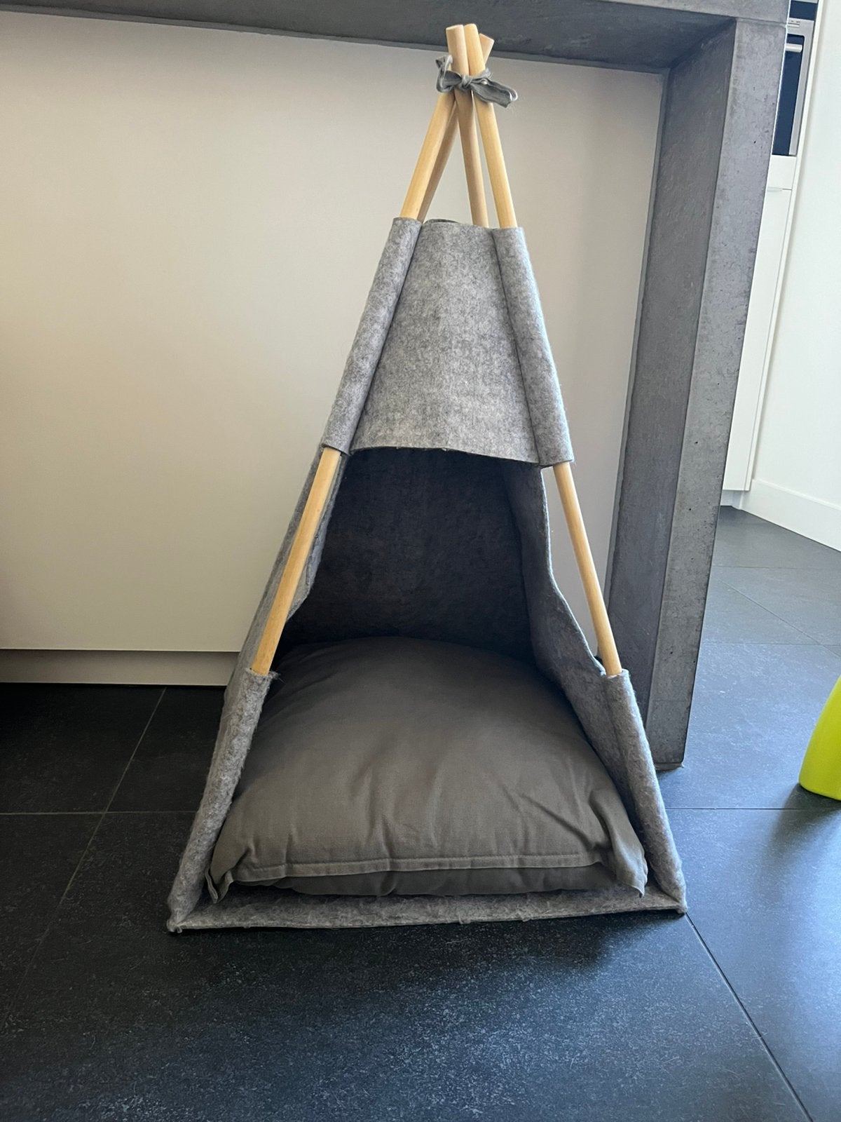 Honden katten tipi, Ophalen of Verzenden, Zo goed als nieuw