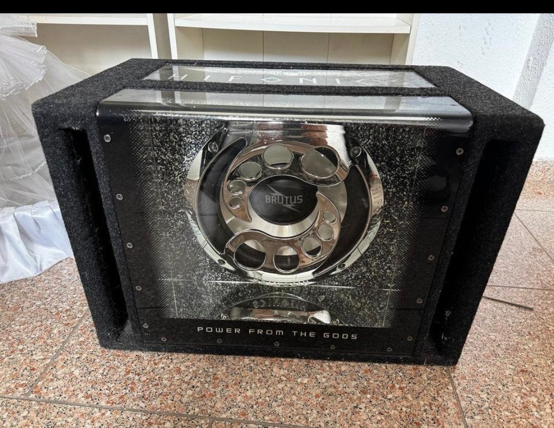 Hifonics Brutus Subwoofer, Ophalen, Gebruikt