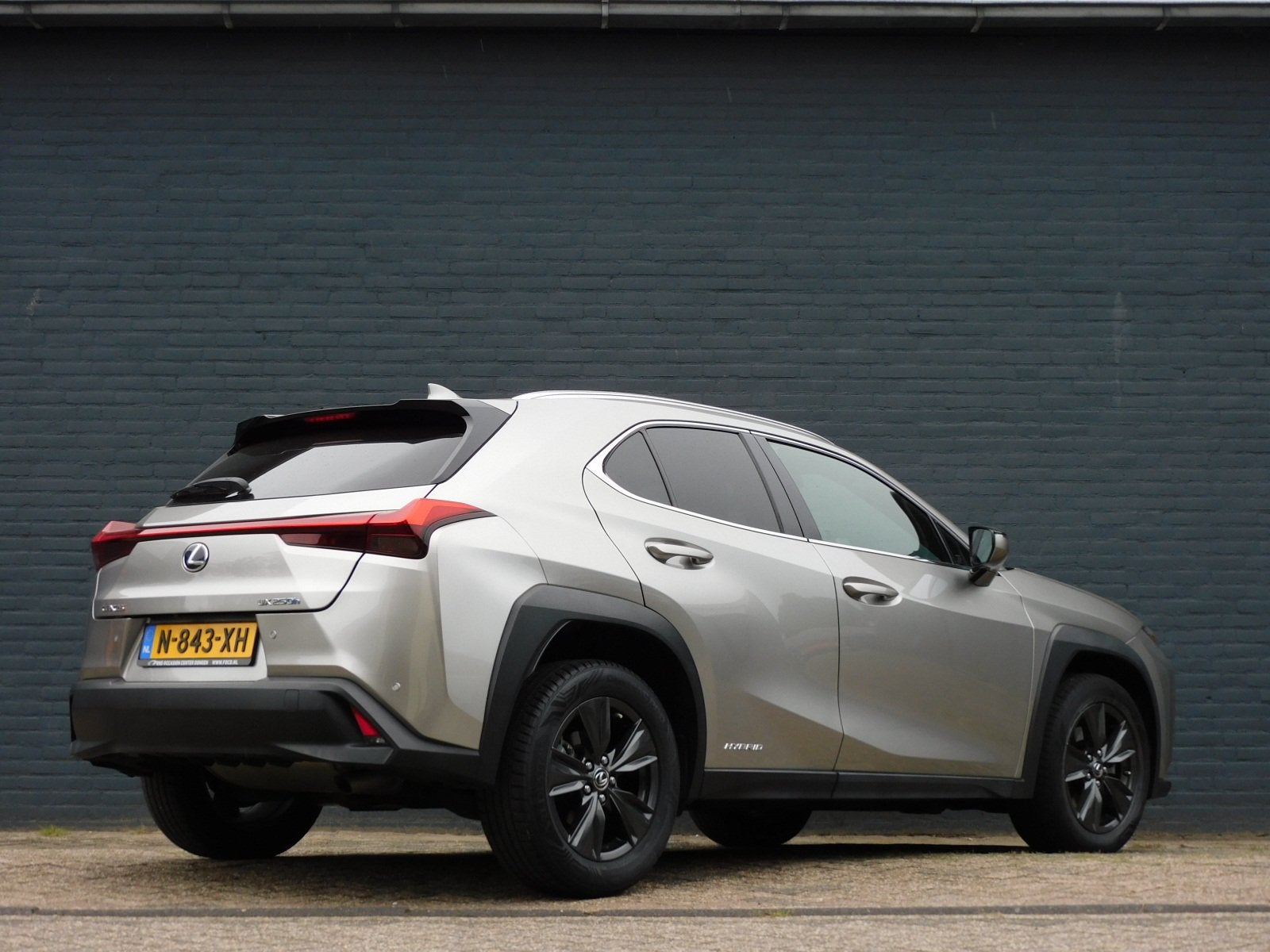 Lexus UX 250h Business Line TOPSTAAT! DEALER ONDERHOUDEN! CA, Gebruikt, 4 cilinders, Alcantara, Bedrijf