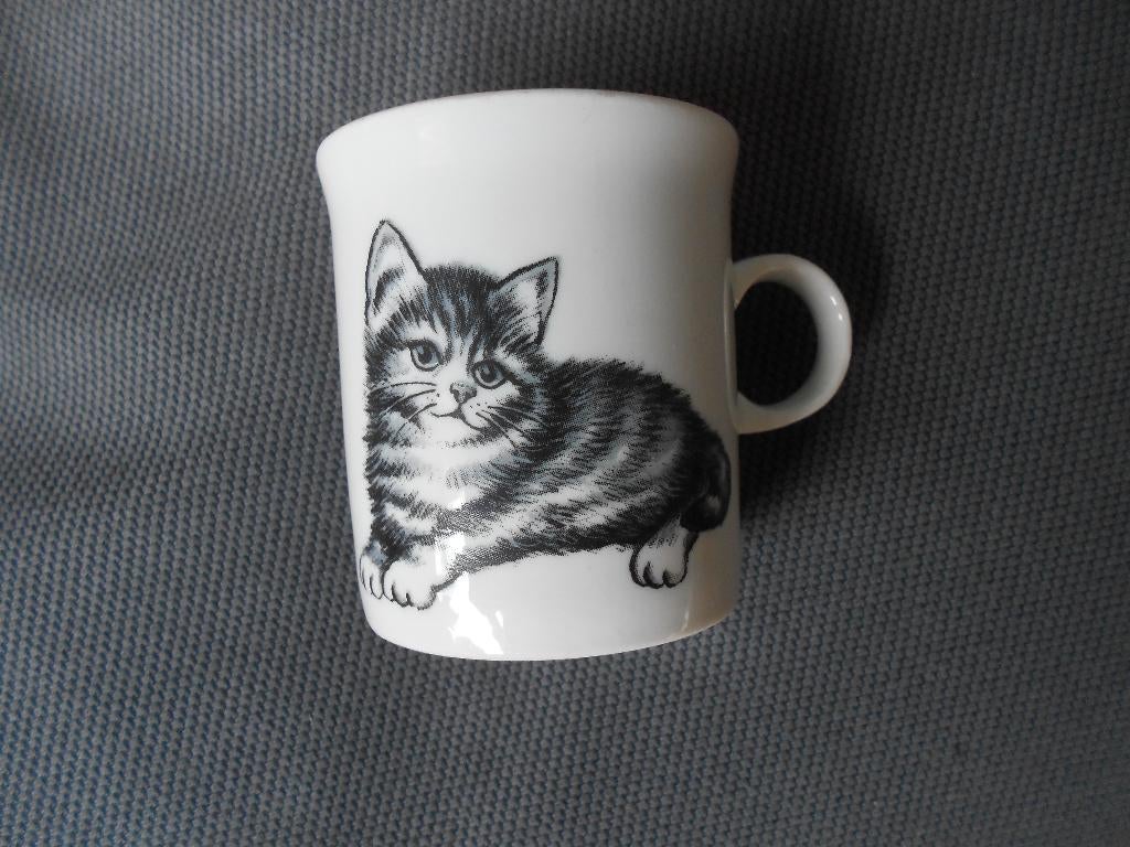 klein bekertje + eierdopje poes vintage, Ophalen