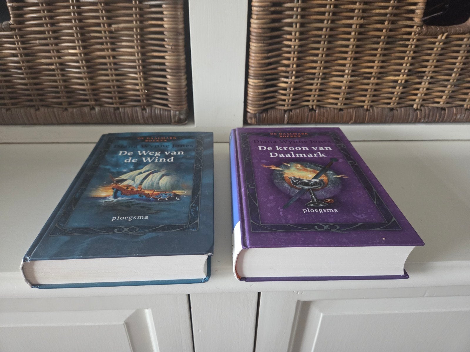 Diana Wynne Jones - de daalmark boeken, Ophalen of Verzenden, Gelezen