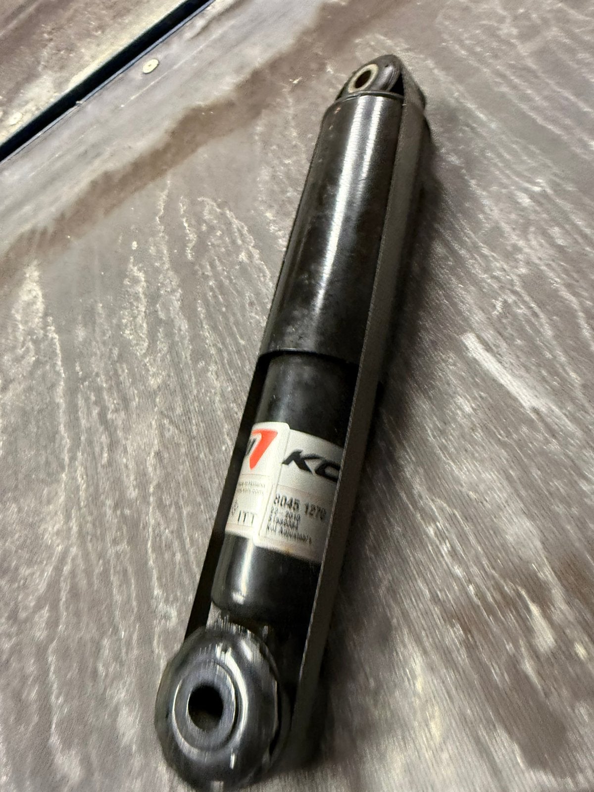 KONI 8045-1270 dacht dat ie voor een fiat 500 was, Ophalen