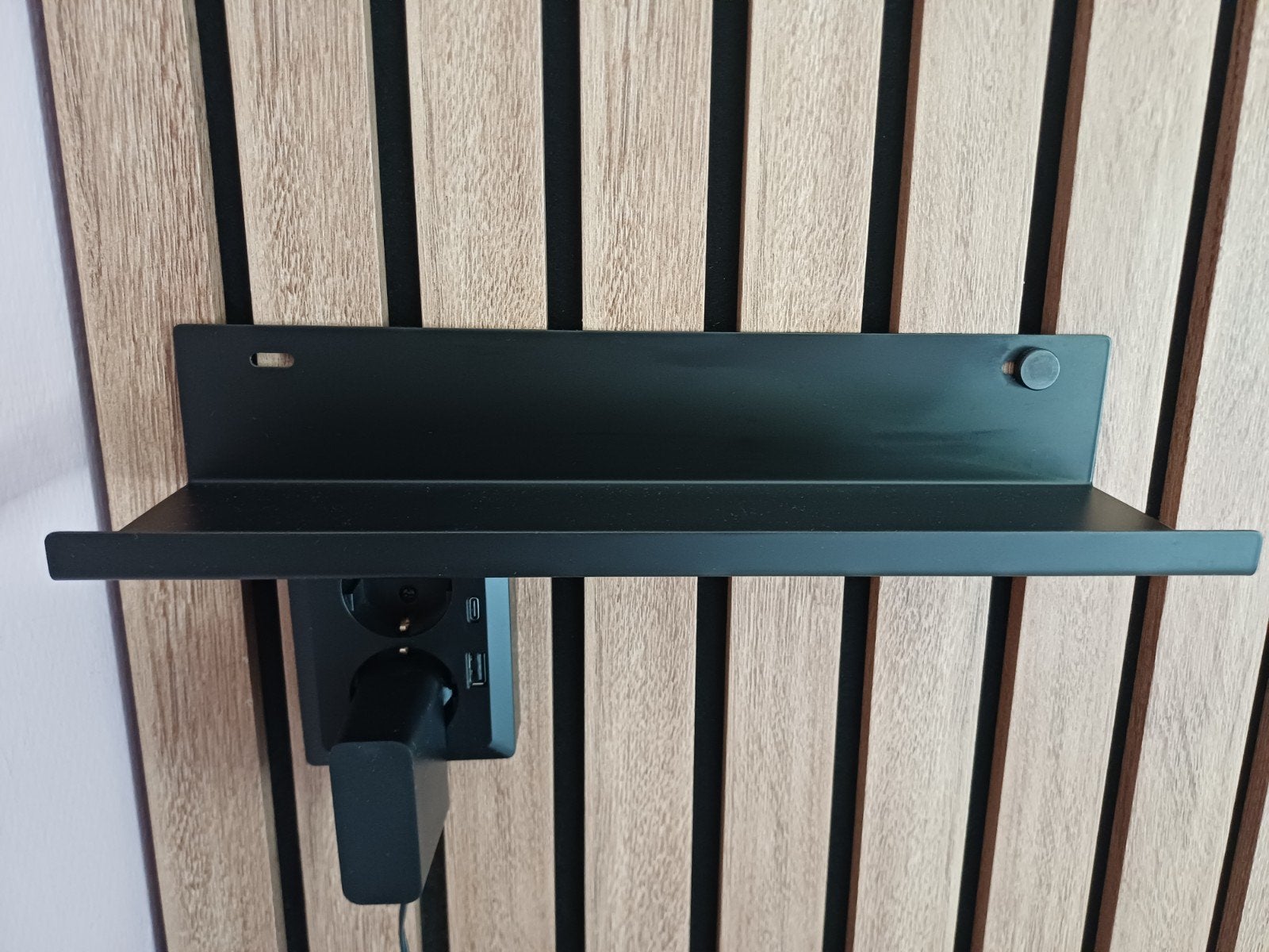 2x Zwart wandplankje voor akoestische panelen, Ophalen of Verzenden, Zo goed als nieuw