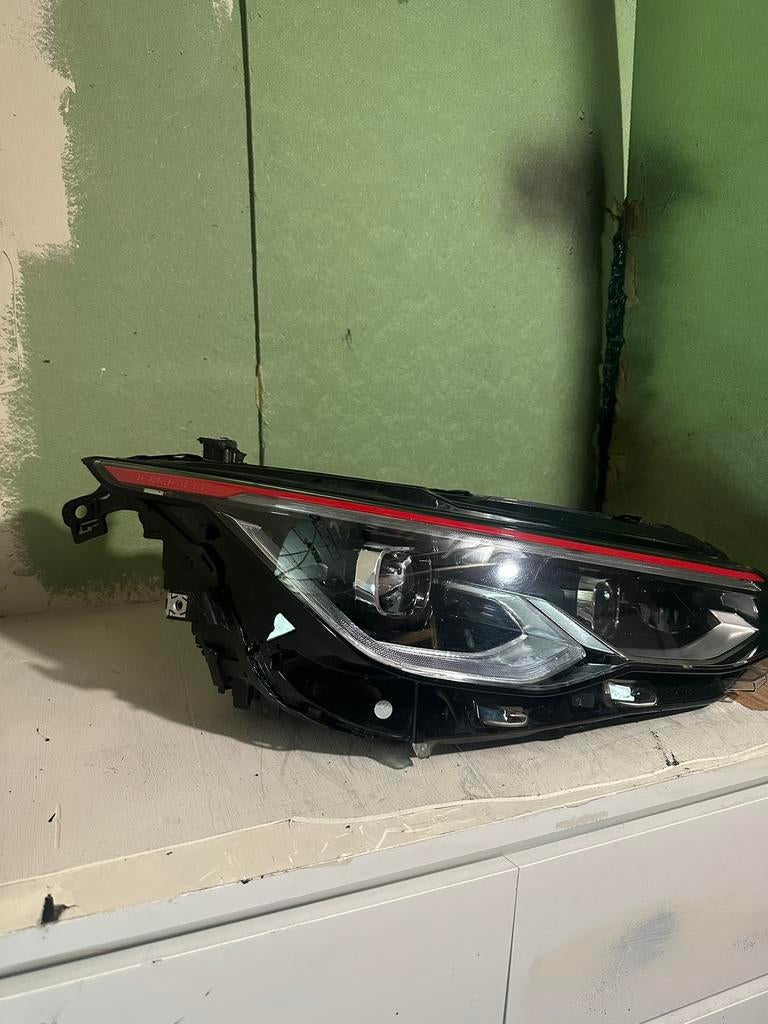 Vw Golf 8 gti IQ koplamp rechts, Ophalen of Verzenden, Nieuw