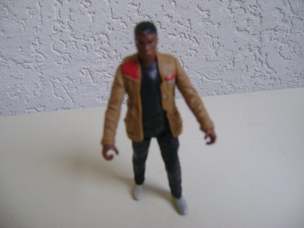 bruine aktie pop jutta van 10cm groot, Ophalen of Verzenden, Zo goed als nieuw, Pop