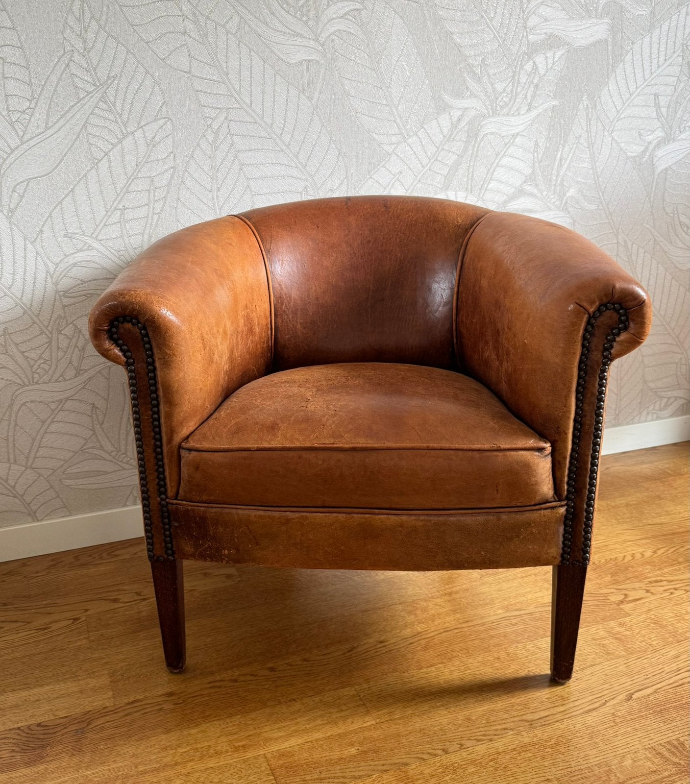 vintage cognackleurige leren clubfauteuil, Huis en Inrichting, Fauteuils, Ophalen, Gebruikt, Leer, 50 tot 75 cm