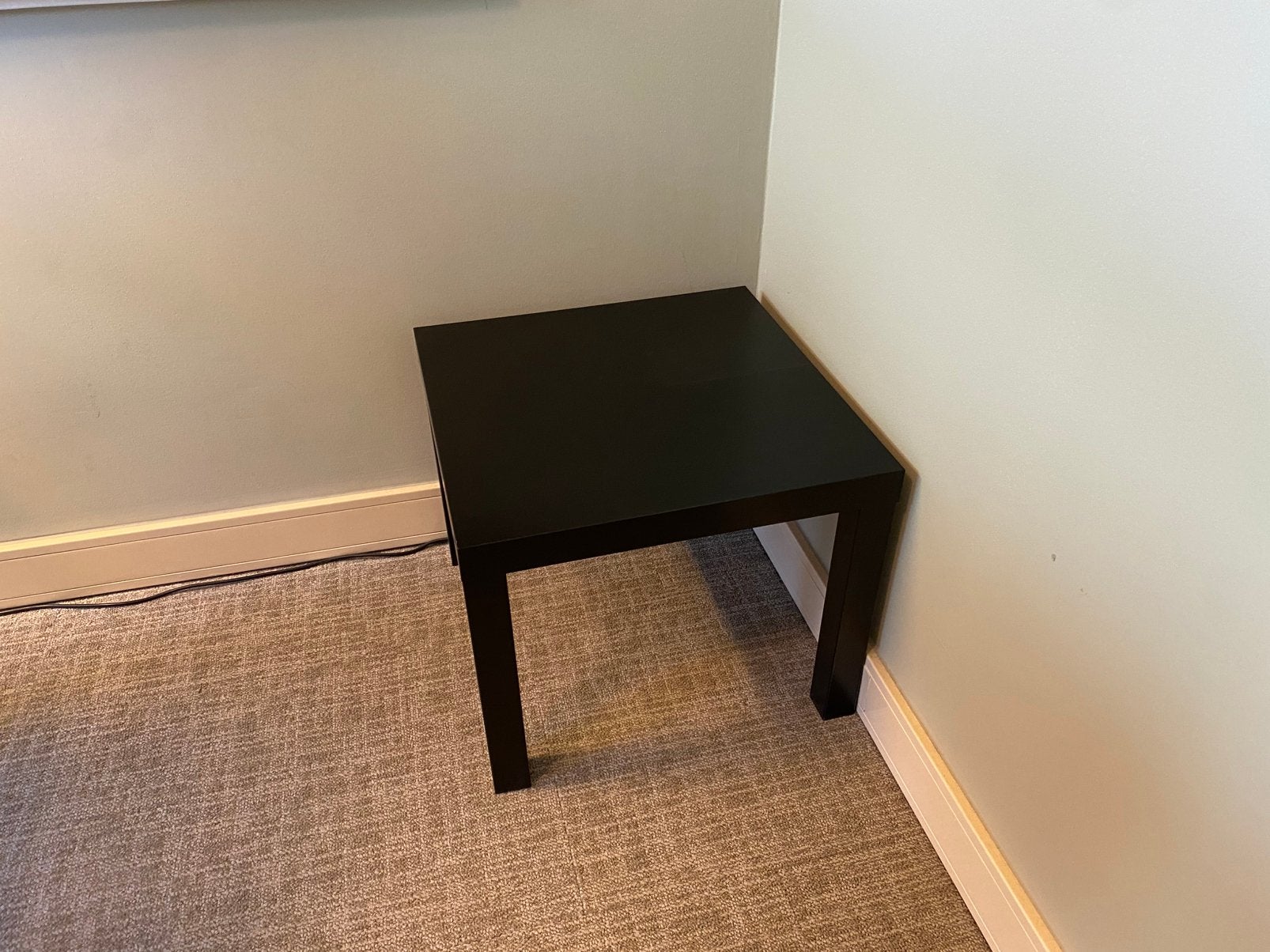 Ikea Lack tafel, Huis en Inrichting, Tafels | Bijzettafels, Ophalen, Zo goed als nieuw, Rechthoekig, 45 tot 60 cm