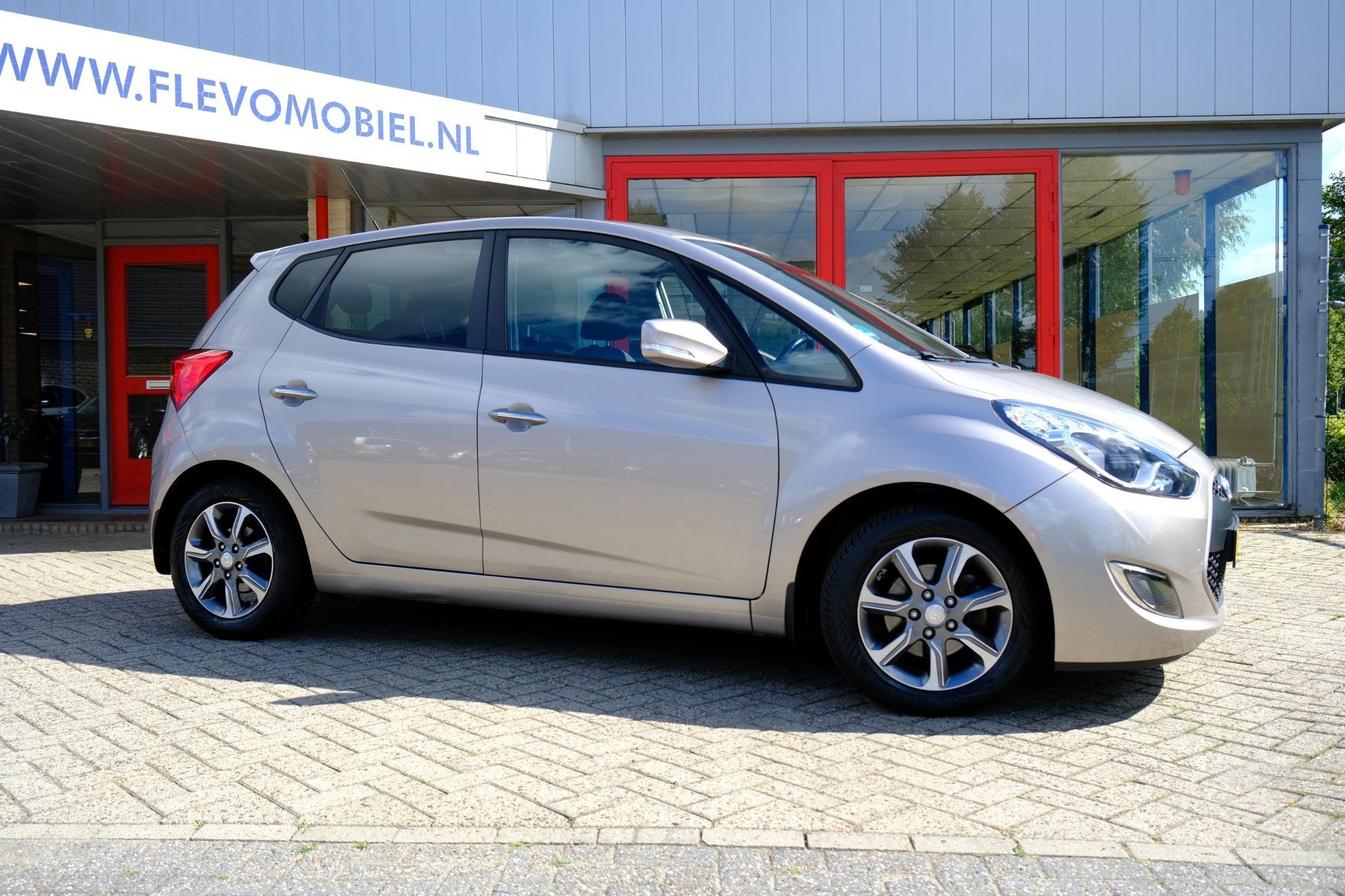Hyundai Ix20 1.4i Go! Navi|Cam|Airco|LMV, Auto's, Voorwielaandrijving, Stof, Gebruikt, Euro 6