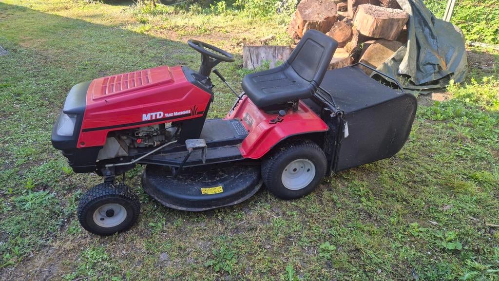 MTD Zitmaaier - Motor loopt, onderdelen maaidek missen, Ophalen, Gebruikt, MTD, Opvangbak