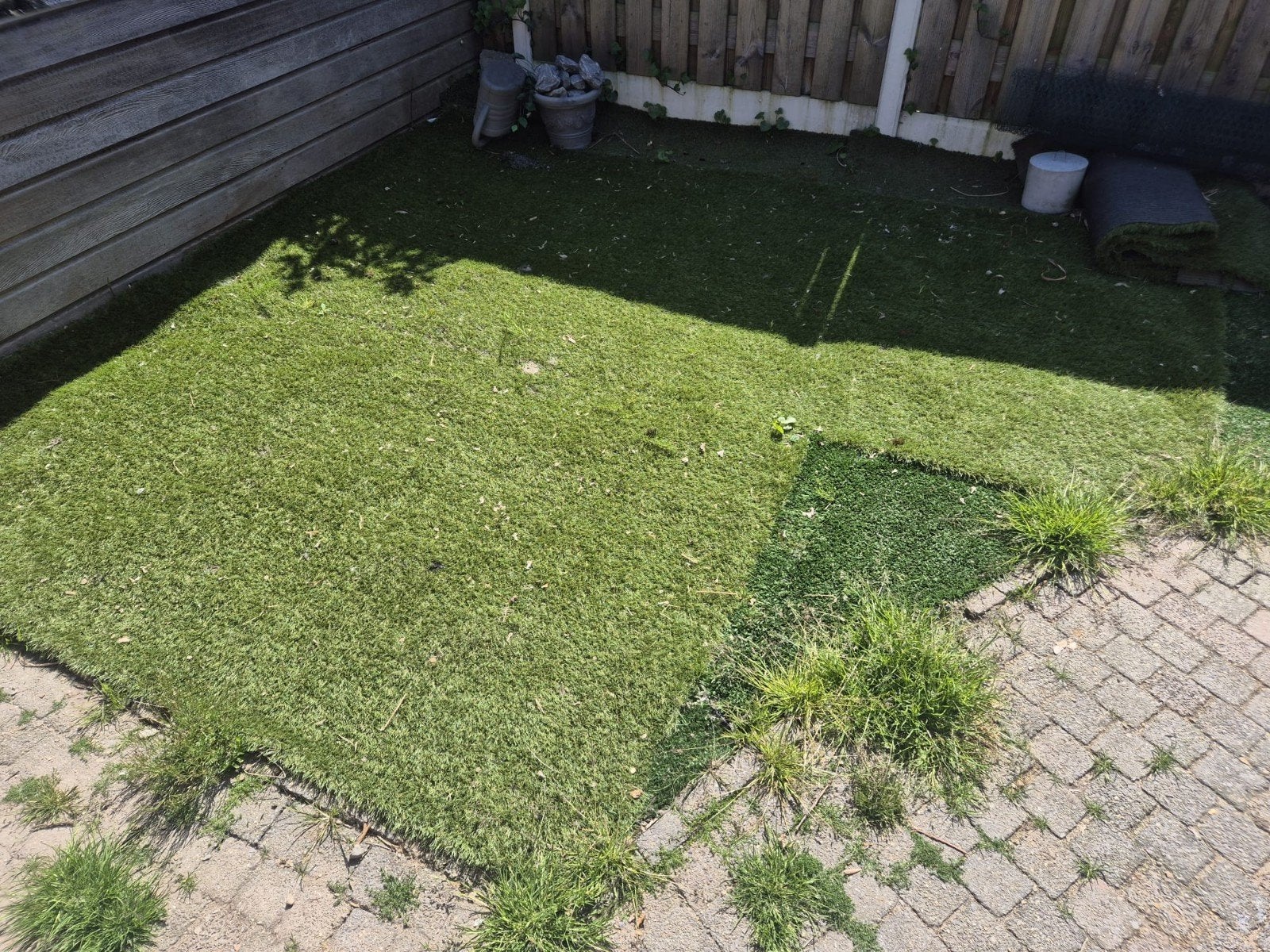 MOET WEG!!! 2 stukken kunstgras, 3m x 1.4m en 2m x 1.4m, Tuin en Terras, Gras en Kunstgras, Ophalen
