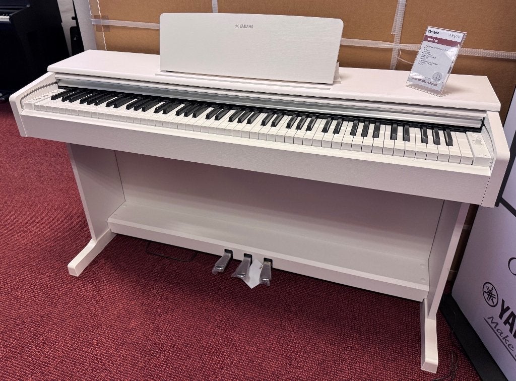 Yamaha YDP 145 DEMO model, Muziek en Instrumenten, Ophalen, Wit, Zo goed als nieuw, Digitaal