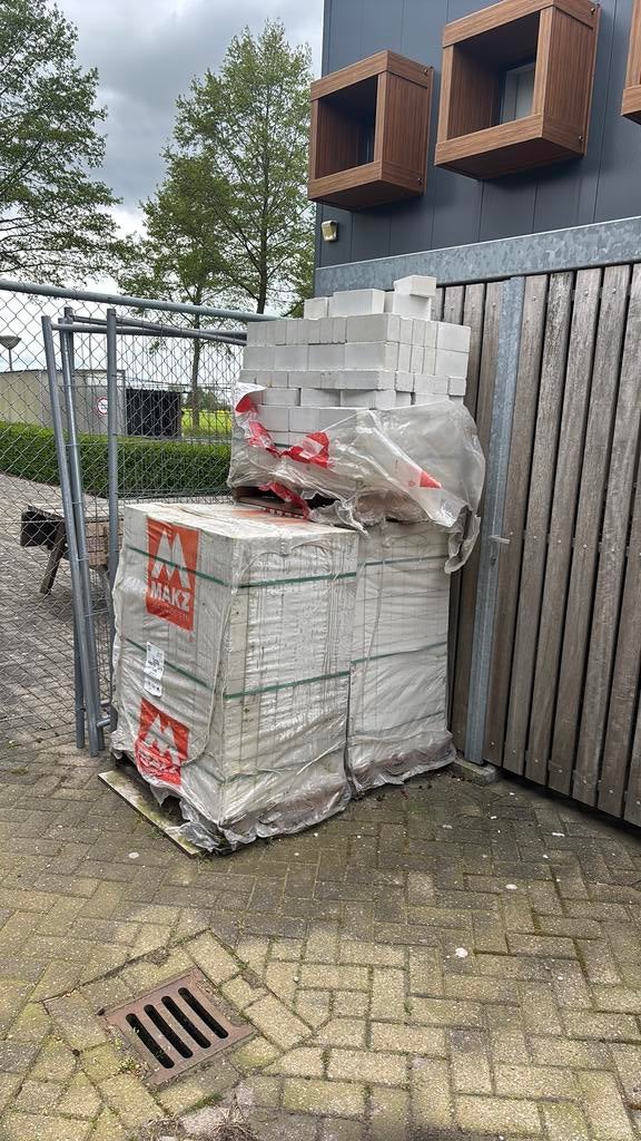 Kalkzandsteen, Ophalen of Verzenden, Zo goed als nieuw, Kalkzandstenen