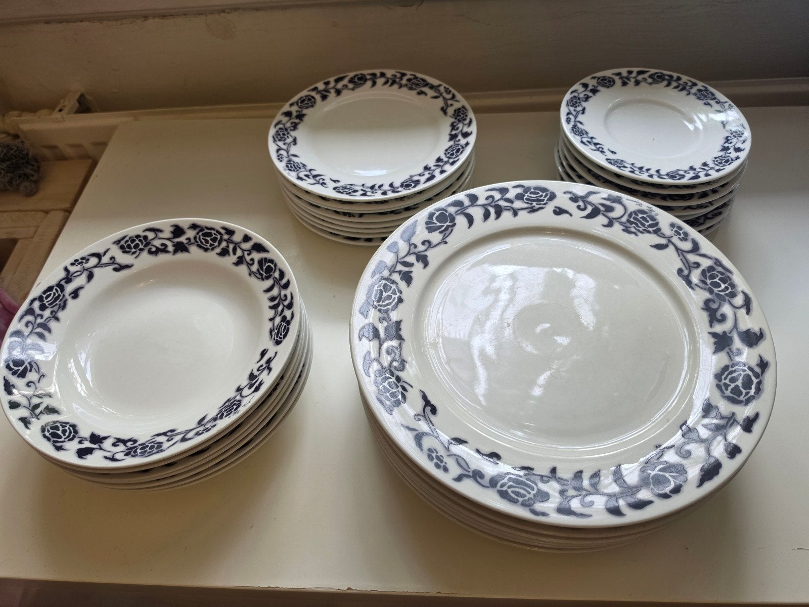 Hema Hugo Kaagman Servies - 29-delig, Porselein, Hema, Gebruikt, Ophalen of Verzenden, Modern