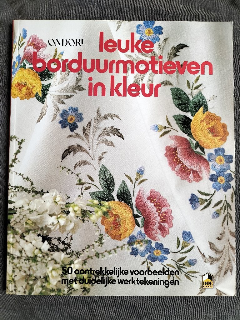 Ondori - Leuke borduurmotieven in kleur, Boeken, Ophalen of Verzenden, Zo goed als nieuw, Overige onderwerpen