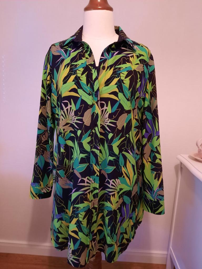 Long blouse van PlusBasics, maat 44, Overige kleuren, Maat 46/48 (XL) of groter, Ophalen of Verzenden, Zo goed als nieuw