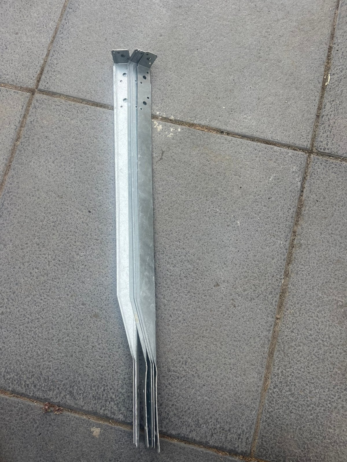 7 stormankers, Ophalen, Nieuw