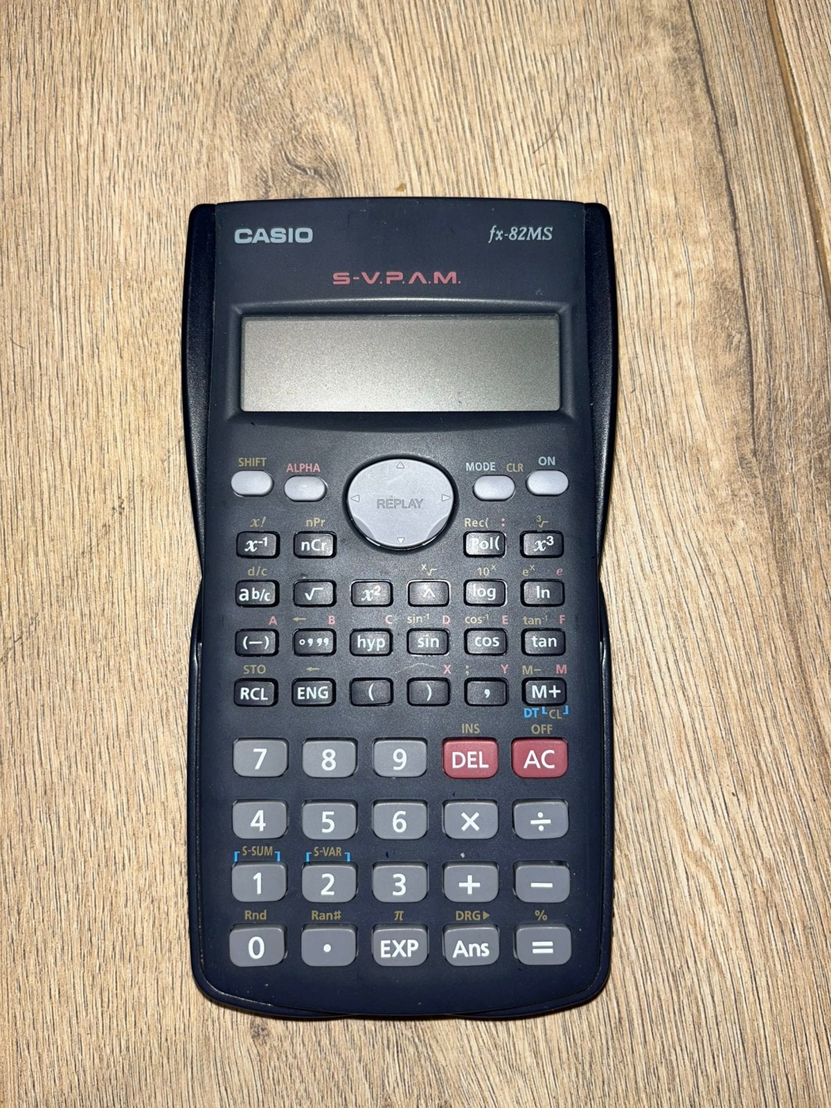Casio fx-82MS, Ophalen of Verzenden, Grafische rekenmachine, Zo goed als nieuw