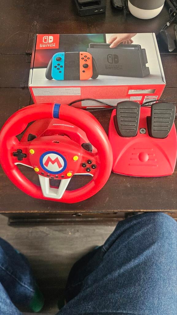 Nintendo switch inclusief mario kart stuur, Ophalen of Verzenden, Zo goed als nieuw, Met 1 controller, Switch Original