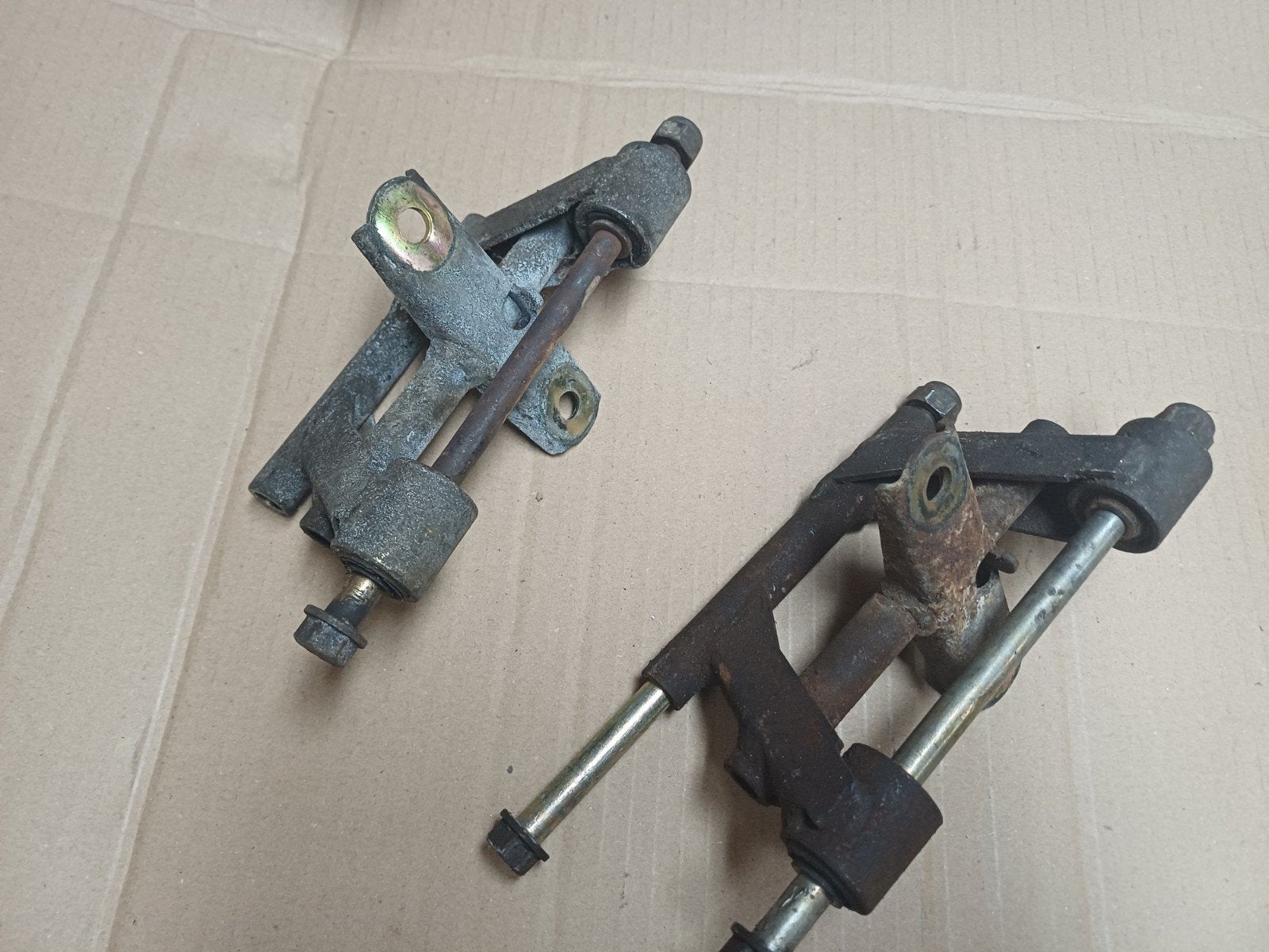 2x Peugeot zenith / buxy subframe gebruikt, Fietsen en Brommers, Brommeronderdelen | Scooters, Ophalen of Verzenden, Gebruikt