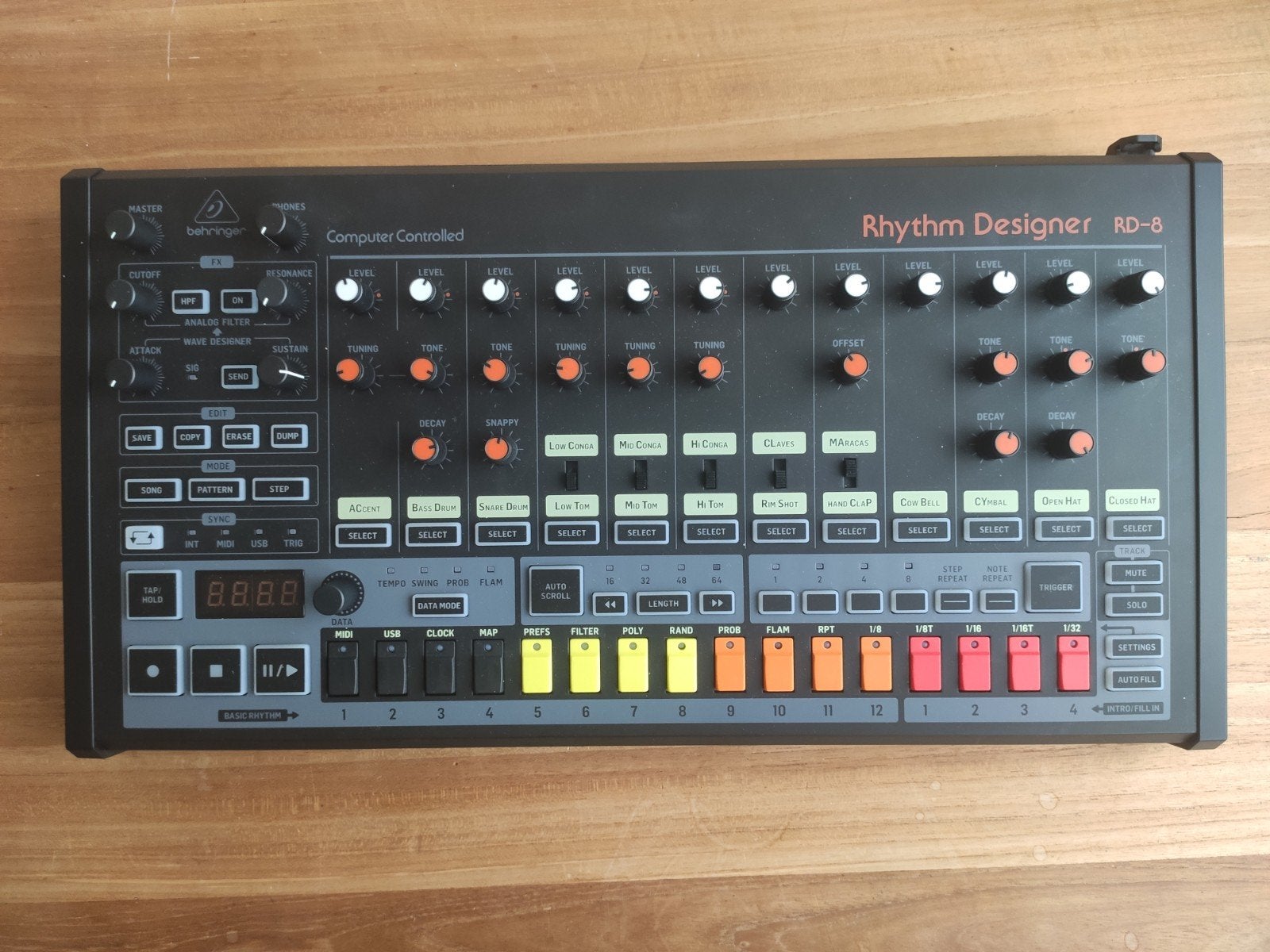 Behringer Rhythm Designer RD-8 drumcomputer - Nieuwstaat!, Ophalen of Verzenden, Zo goed als nieuw, Overige merken