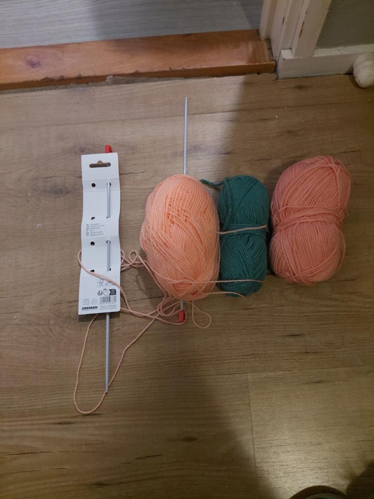 Breinaalden en wol, Ophalen, Overige materialen, Minder dan 25 cm