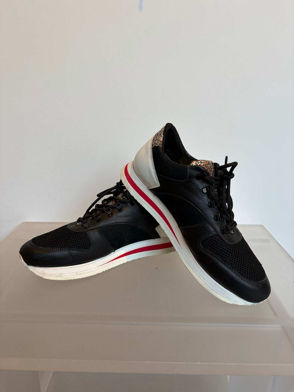 ZGAN zwart met glitter Nubikk sneakers mt 41, Ophalen of Verzenden, Zo goed als nieuw, Zwart, Sneakers of Gympen