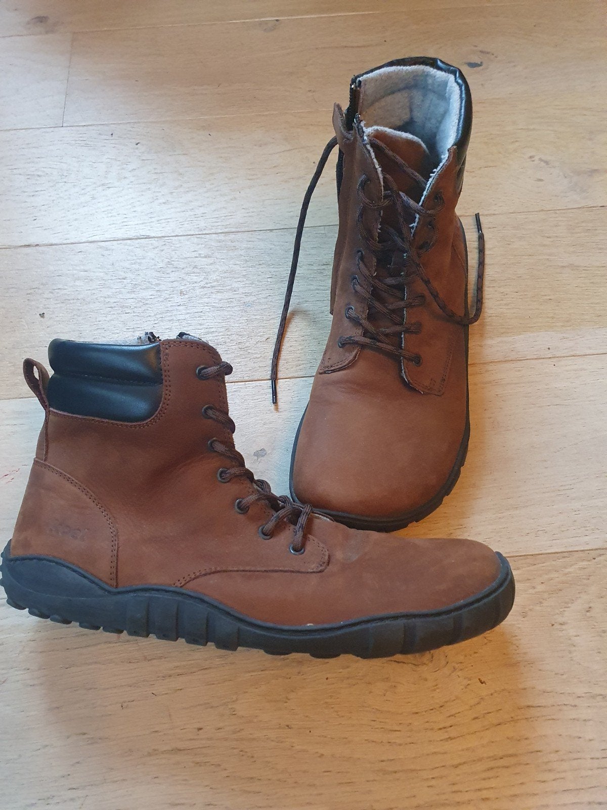 Koel Barefoot Gevoerde Hoge Schoenen Maat 43 Unisex - ZGAN, Bruin, Lage of Enkellaarzen, Ophalen of Verzenden, Zo goed als nieuw