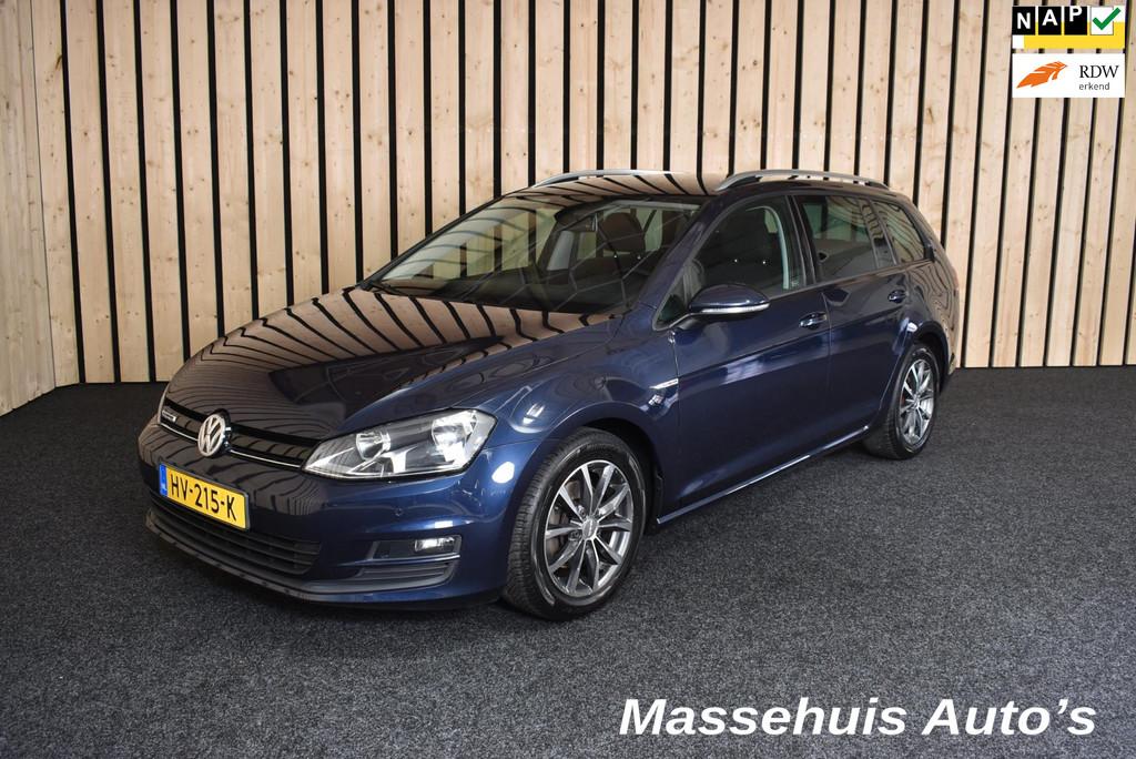 Volkswagen Golf Variant 1.0 TSI Business Edition Connected 1, Voorwielaandrijving, Stof, Gebruikt, Blauw