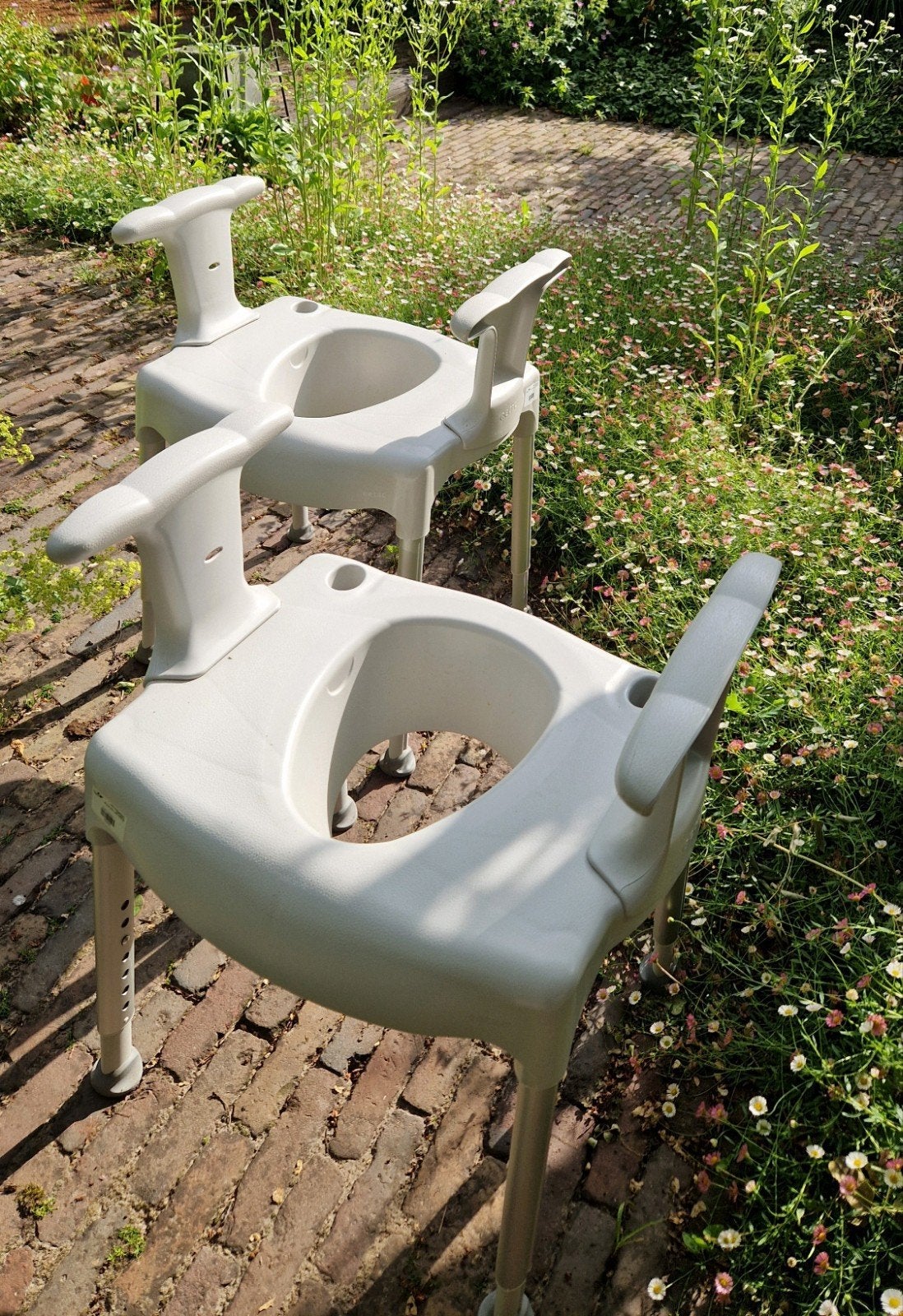 2 ETAC toiletverhogers, Diversen, Verpleegmiddelen, Gebruikt, Ophalen