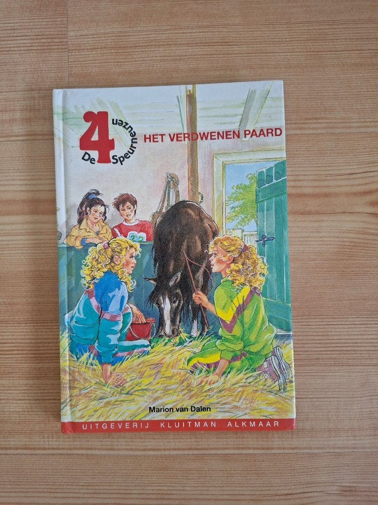 Kinderboek 'De 4 speurneuzen - Het verdwenen paard', Fictie algemeen, Ophalen of Verzenden, Zo goed als nieuw, Marion van de Coolwijk
