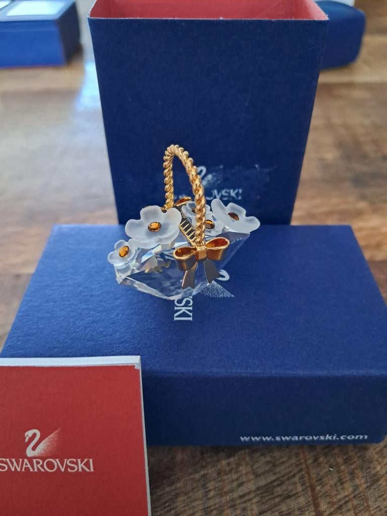 Swarovski bloemenmandje met doos en certificaat, Verzamelen, Swarovski, Ophalen of Verzenden