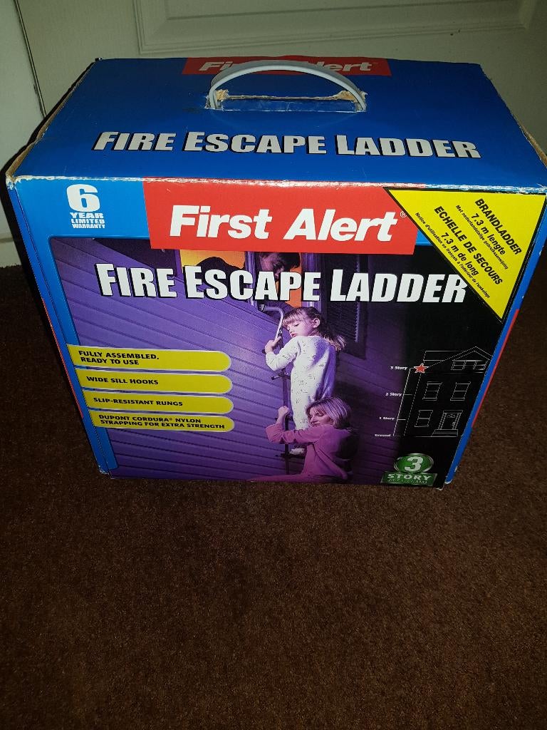 First Alert Fire escape ladder (3 verdiepingen), Ophalen, Zo goed als nieuw, Ladder, Opvouwbaar of Inschuifbaar