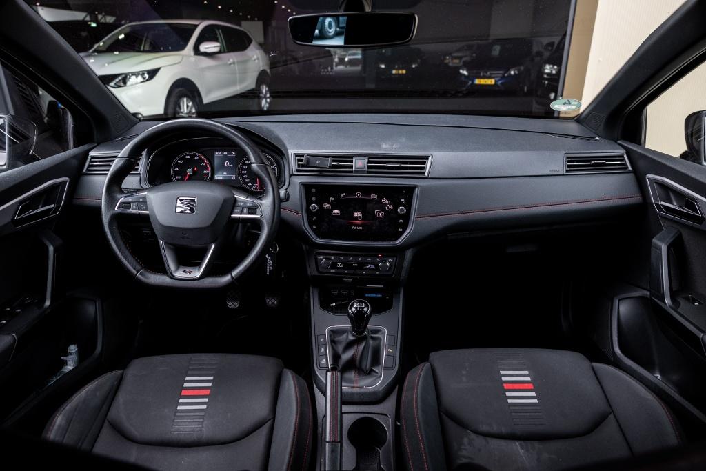 SEAT Ibiza 1.0 TSI FR BnsInt. | Carplay | Camera, Voorwielaandrijving, 12 maanden, Stof, 95 pk