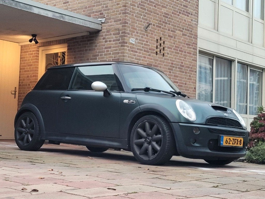Mini Cooper S 2004, Stof, Zwart, 4 cilinders, 4 stoelen