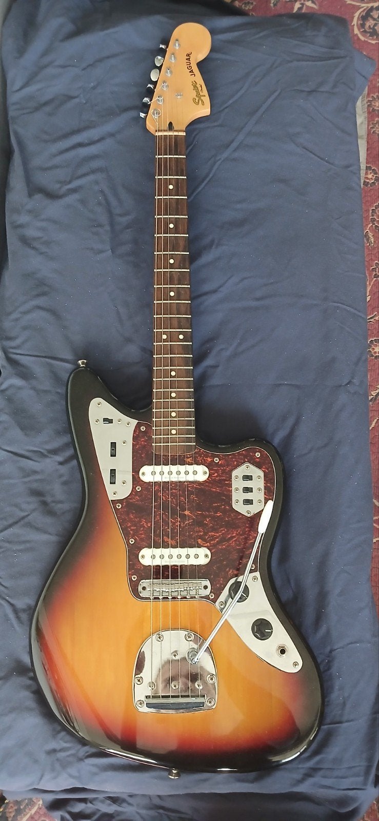 Squier by Fender Jaguar, Muziek en Instrumenten, Snaarinstrumenten | Gitaren | Elektrisch, Ophalen, Zo goed als nieuw, Solid body