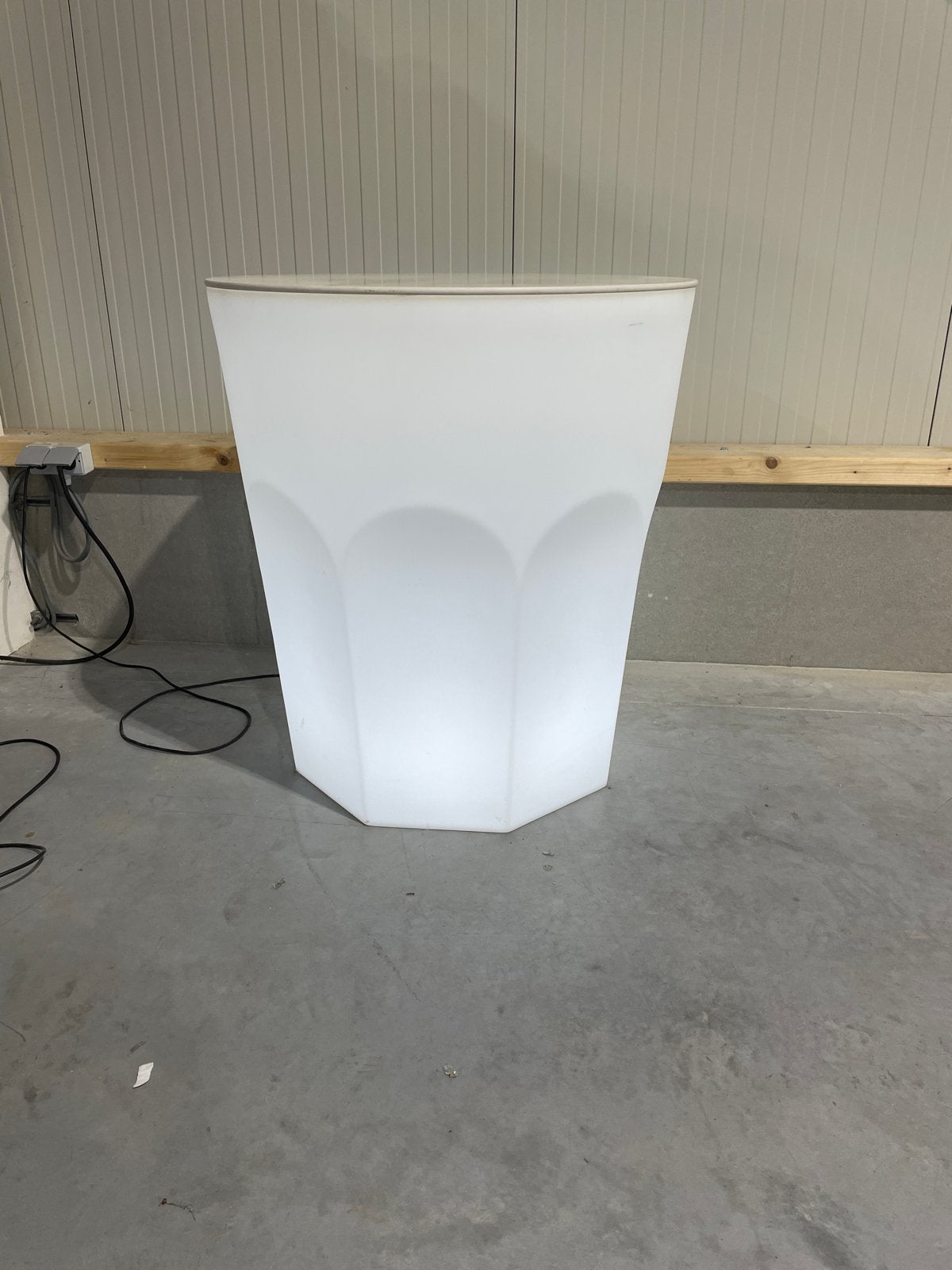 Bartafel met ingebouwde verlichting - 90 cm doorsnede, Huis en Inrichting, Ophalen of Verzenden, Gebruikt