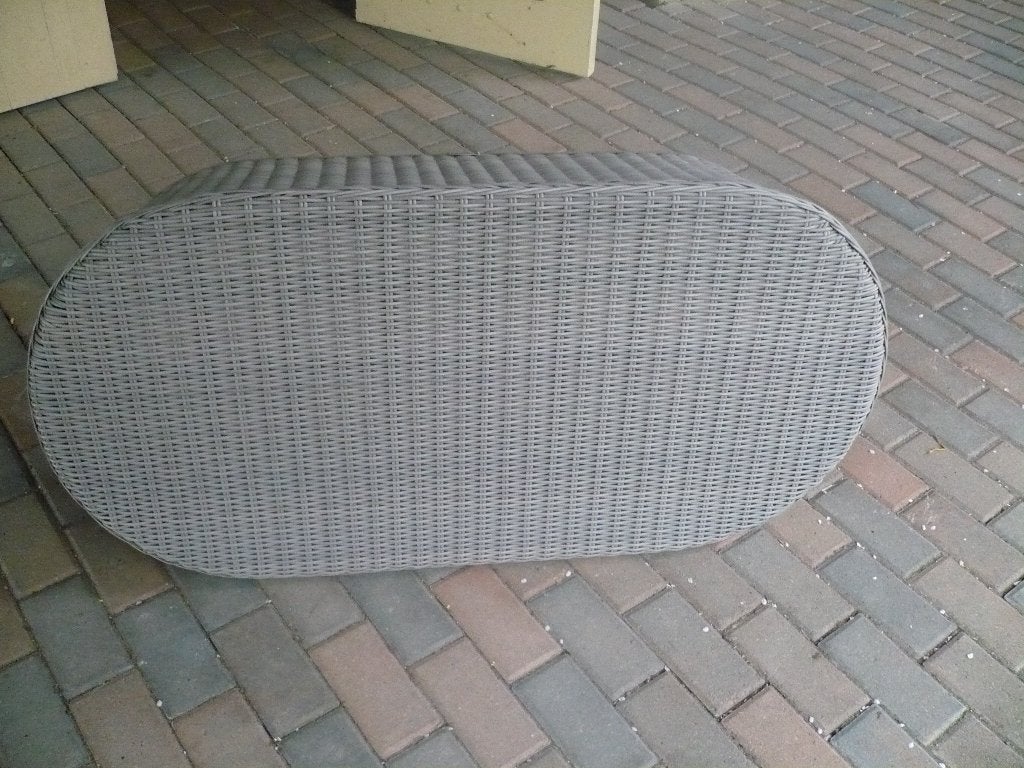 een buiten tafel een lage ovale kunstrieten summer garden, Ophalen, Gebruikt, Ovaal, Textileen