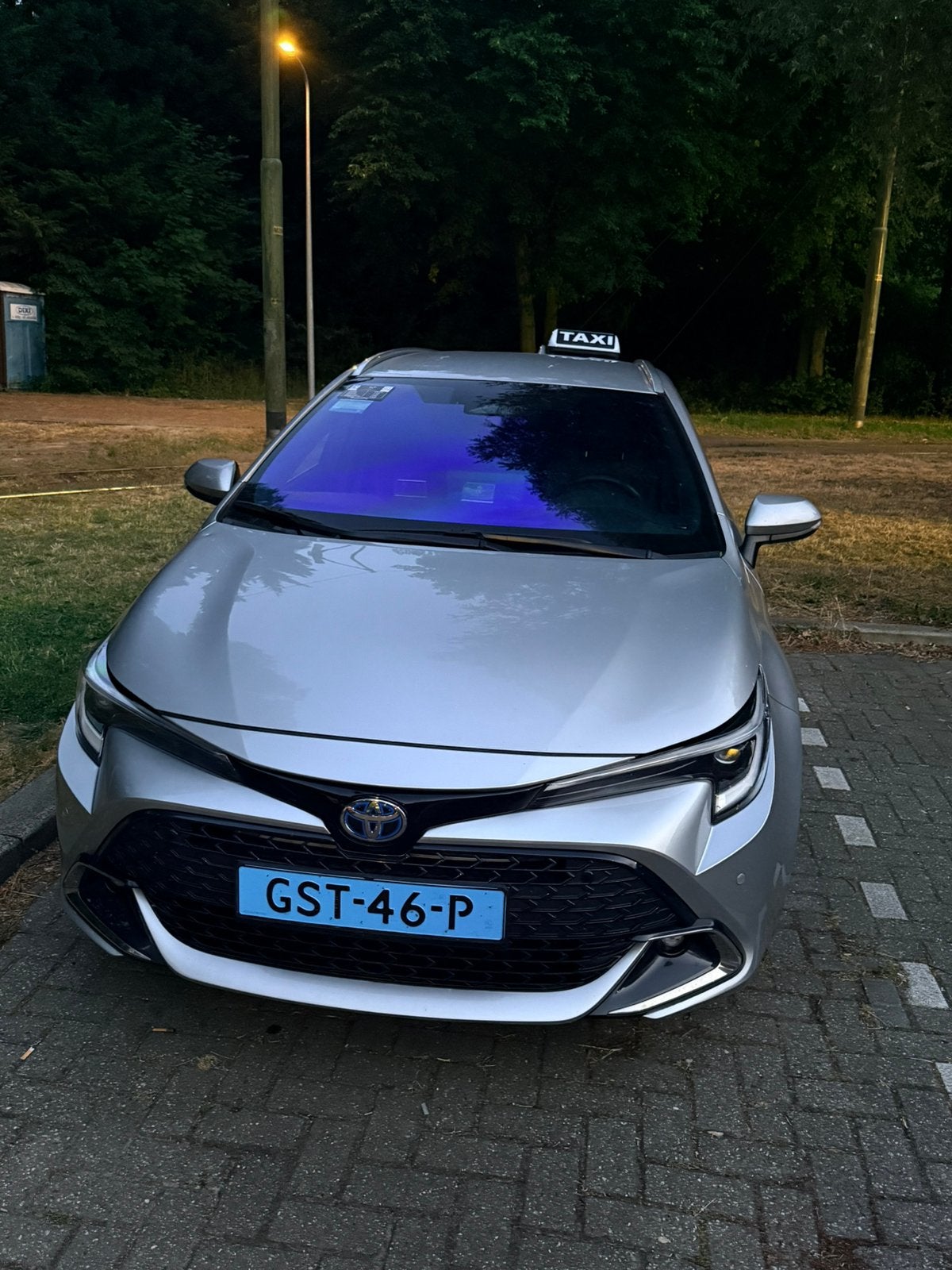 Toyota Corolla TS 1.8 Hybrid 122pk CVT 2024 Grijs, 450 kg, 750 kg, 122 pk, Origineel Nederlands