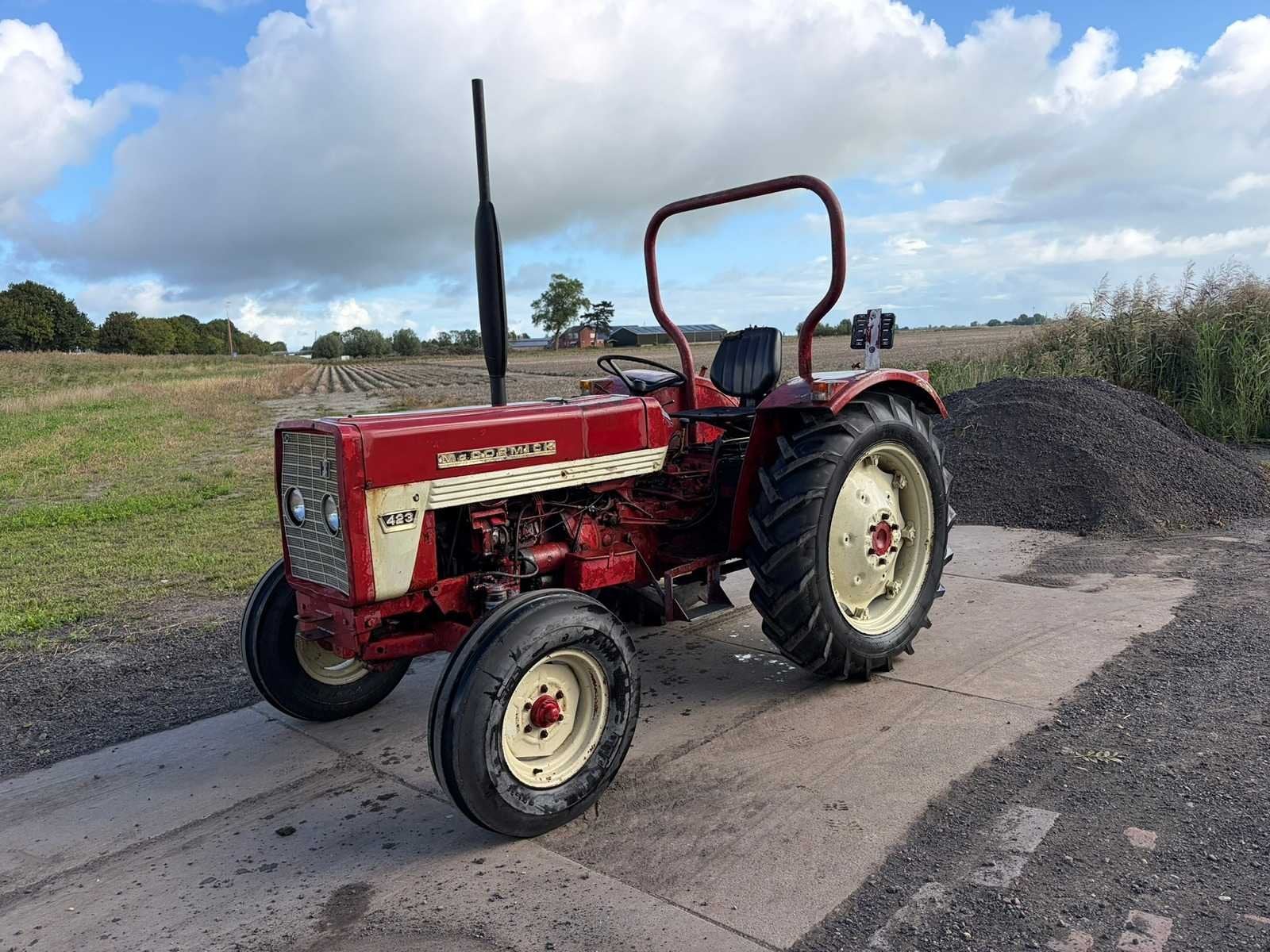 McCormick - 1974 - 423 - Oldtimer tractor, Oldtimer, McCormick