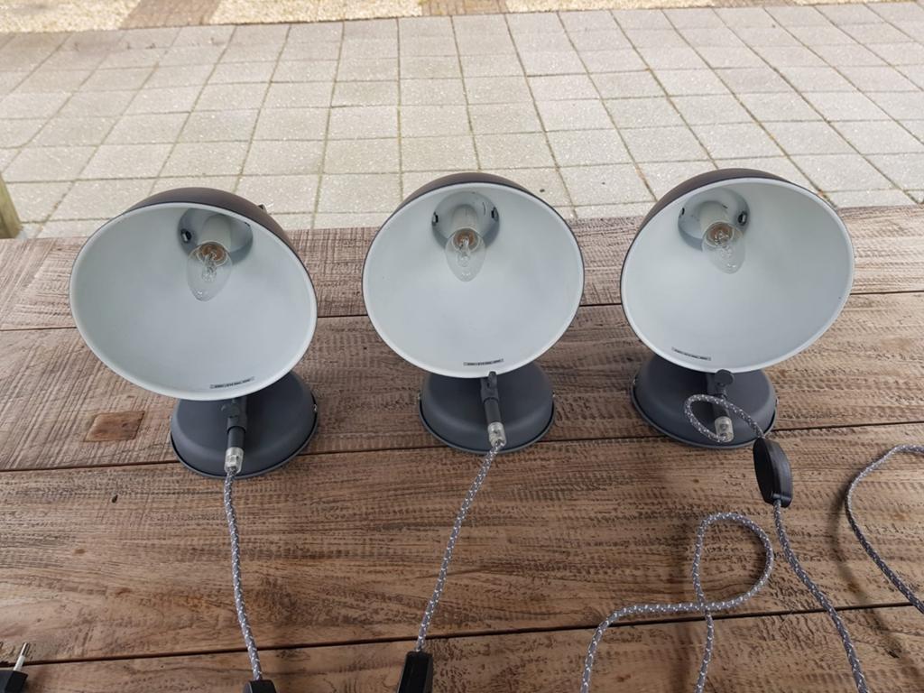 Te Koop 3 industriële wandlampjes, Ophalen