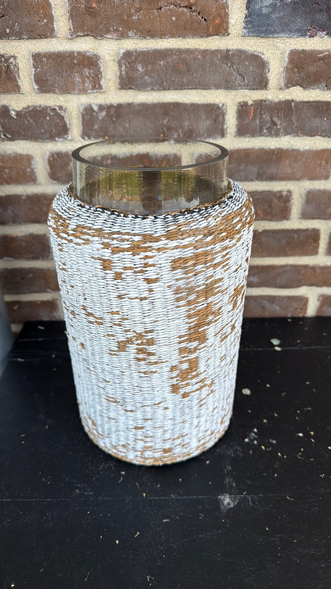 Prachtige vaas met rotan omhulsel, Ophalen, Gebruikt, Wit, Glas