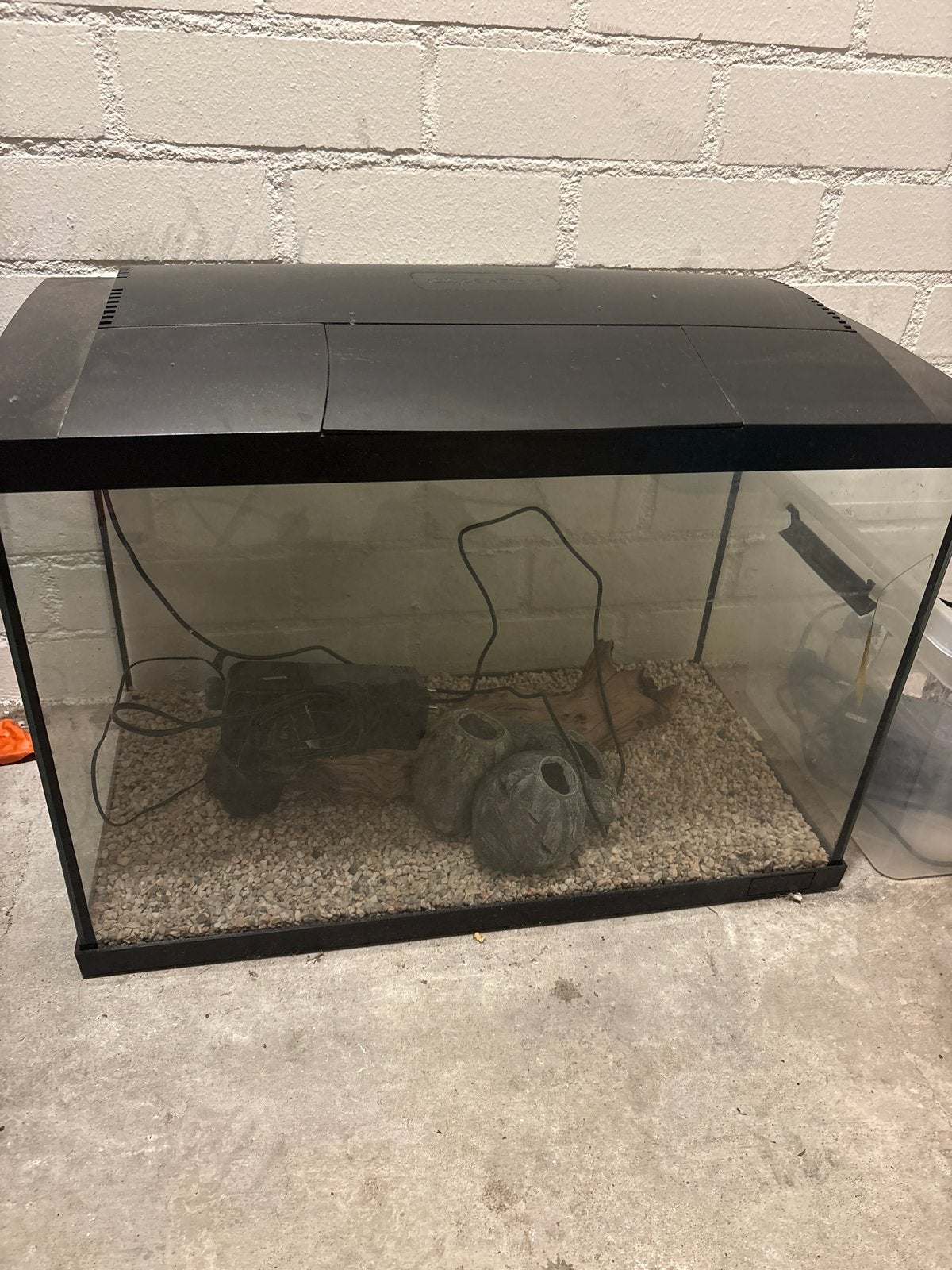 Aquarium, Ophalen, Leeg aquarium