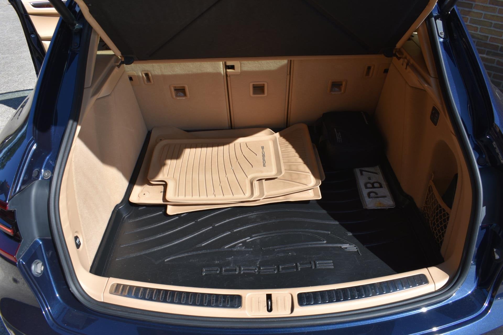 Foto 10 van Porsche Macan 3.0 GTS '17 Pano LED Leder Sport Chrono Navi C