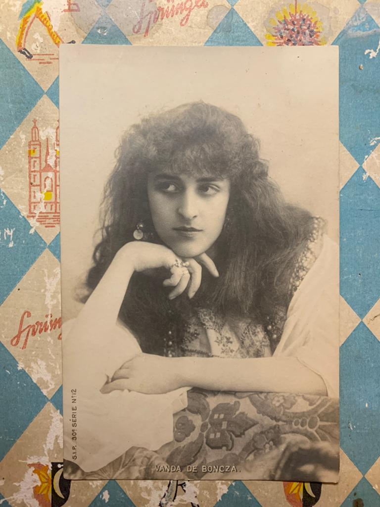 1902 Actrice - Vanda de Boncza - lang haar (SL), Ophalen of Verzenden, Voor 1920, Gelopen, Sterren en Beroemdheden