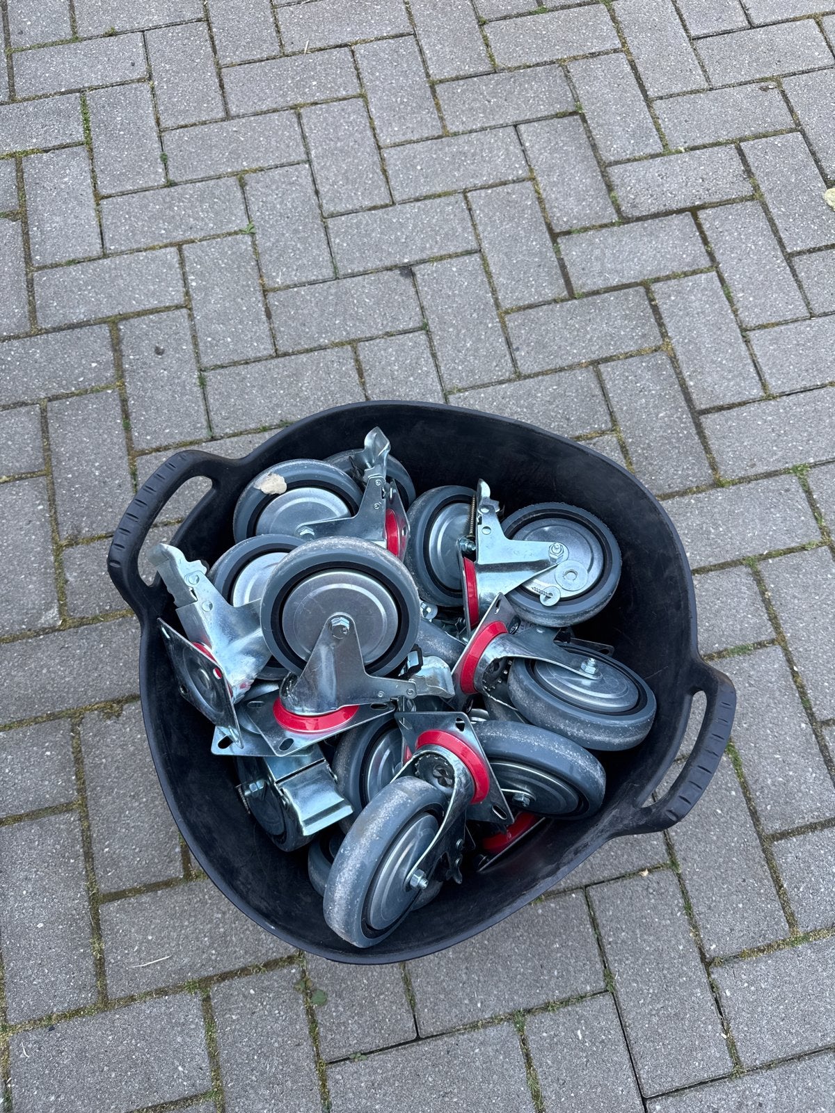 Set van zwenkwielen met rem, 24 stuks., Ophalen, Zo goed als nieuw