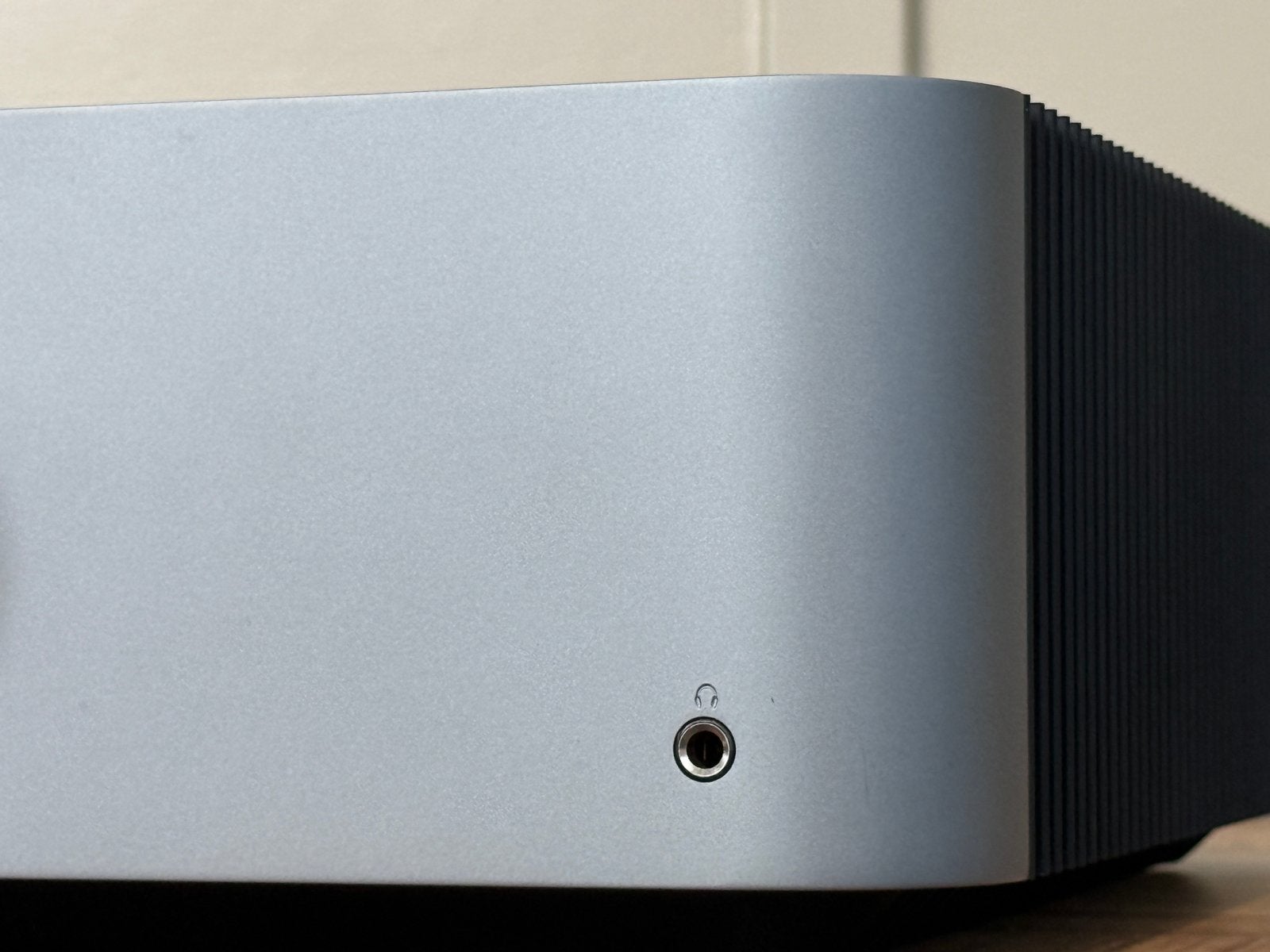 Foto 5 van Cambridge Audio Edge A