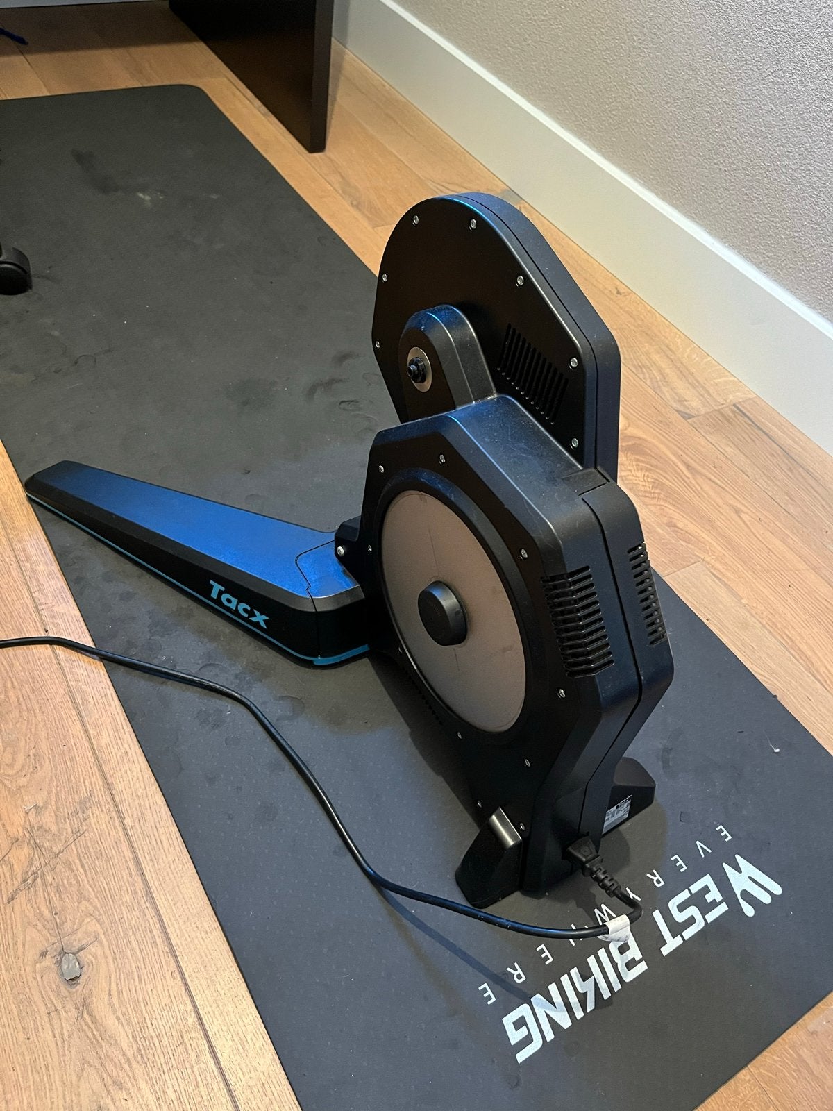 Tacx Flux 2 Smart T2980 fietstrainer, Fietsen en Brommers, Fietsen | Racefietsen, Carbon, Zo goed als nieuw, Meer dan 20 versnellingen