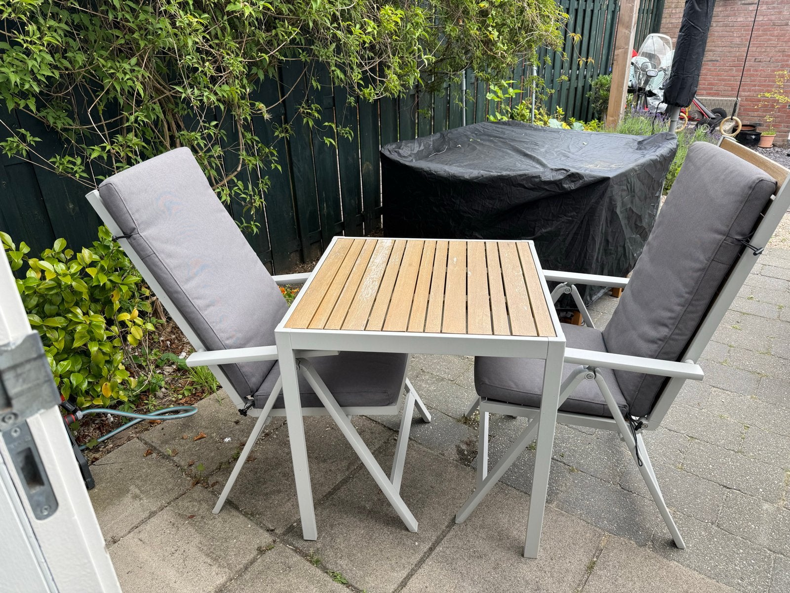 IKEA Sjalland tuinset met bankje en luxe stoelen, Tuin en Terras, Tuinsets en Loungesets, Ophalen, 4 zitplaatsen, Gebruikt, Hout