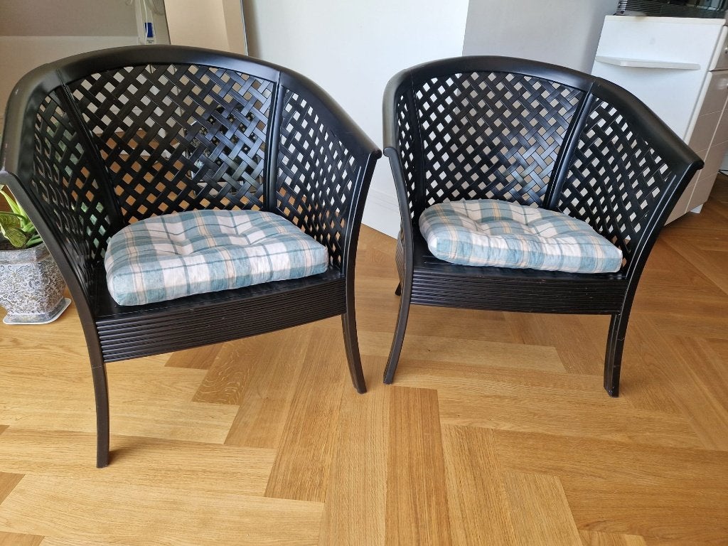 Twee tuinstoelen incl kussen, Ophalen, Gebruikt, Kunststof